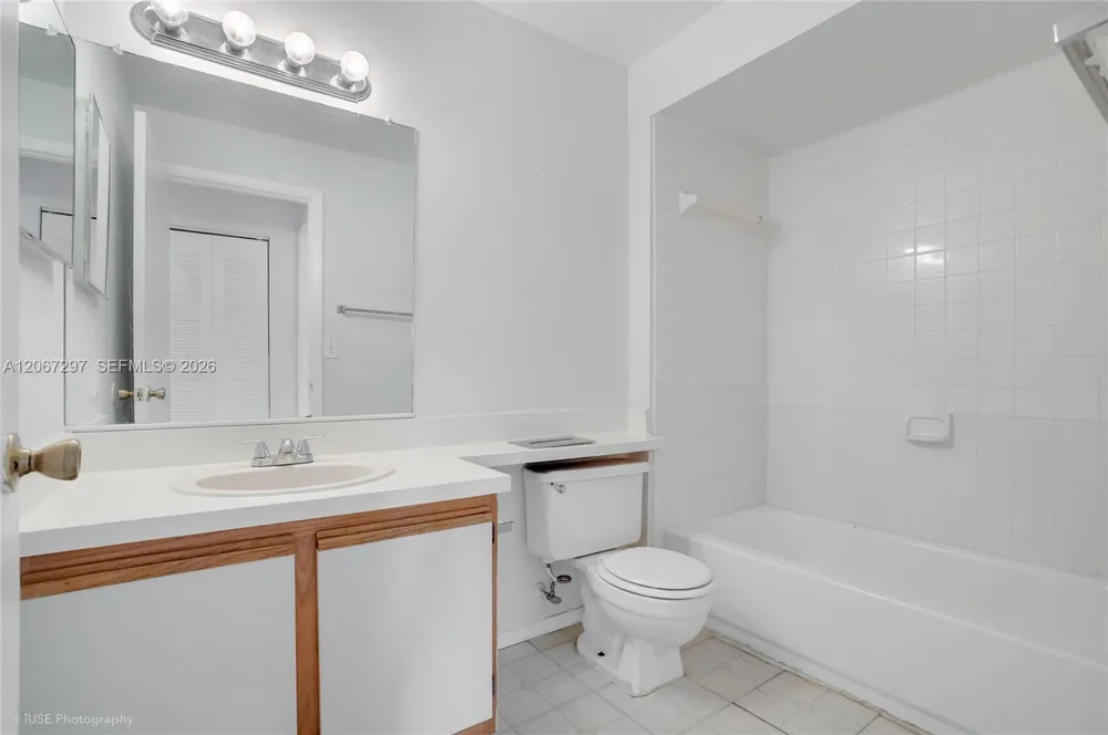 9999 Summerbreeze Dr #409 Sunrise, FL 33322