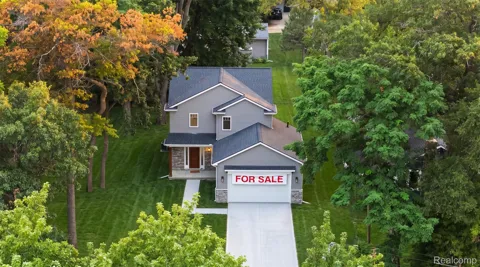 1206 W Round Lake Road