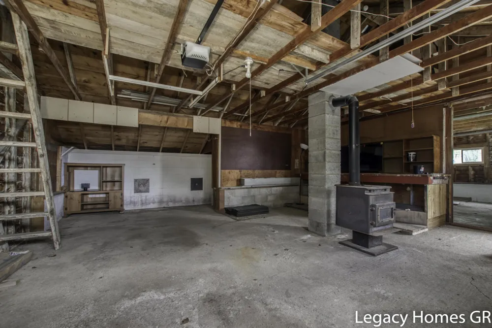 762 Parkwood Drive Belvidere Township, MI 48886