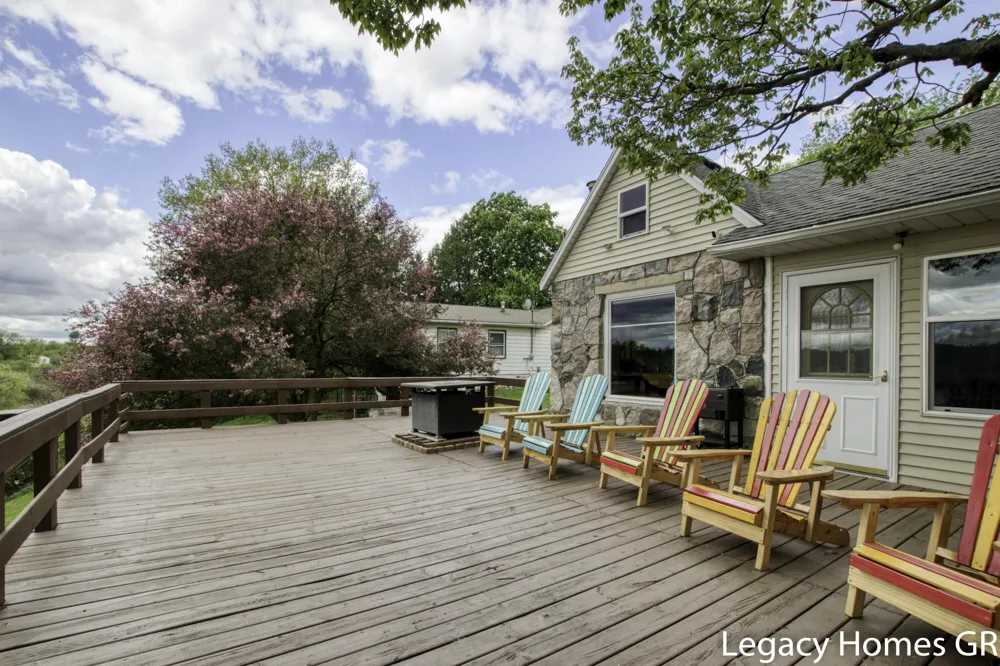 762 Parkwood Drive Belvidere Township, MI 48886