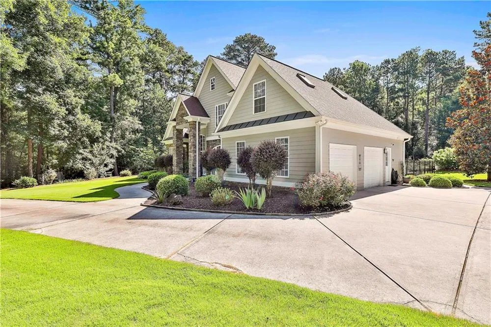 681 Ellison Rd Tyrone, GA 30290