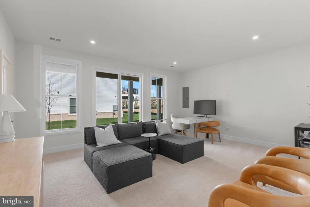 42231 SHINING STAR SQUARE #HOMESITE 4359 Ashburn, VA 20148