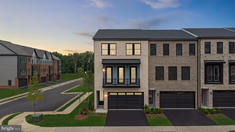 42231 SHINING STAR SQUARE #HOMESITE 4359 Ashburn, VA 20148