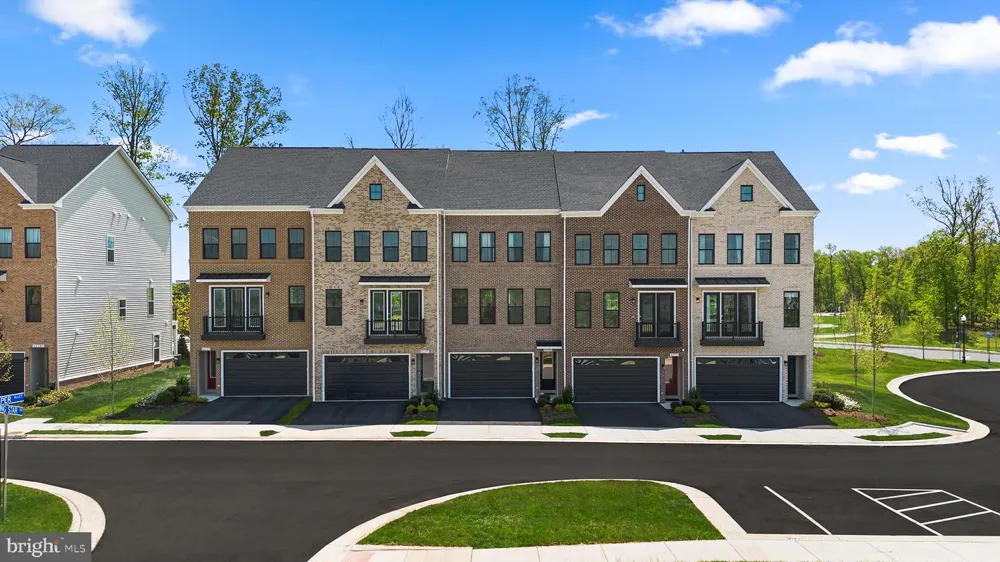 42231 SHINING STAR SQUARE #HOMESITE 4359 Ashburn, VA 20148