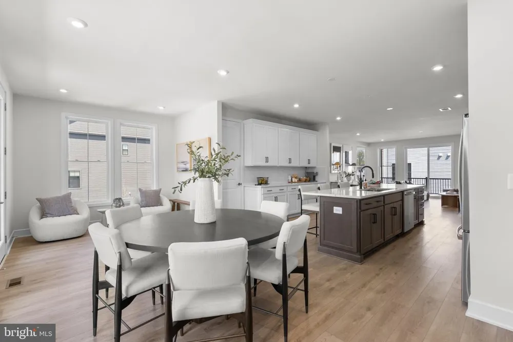 42231 SHINING STAR SQUARE #HOMESITE 4359 Ashburn, VA 20148