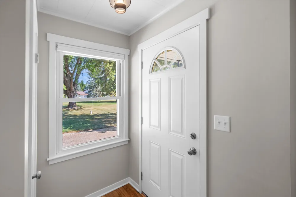 6737 Vreeland Road Ypsilanti, MI 48198