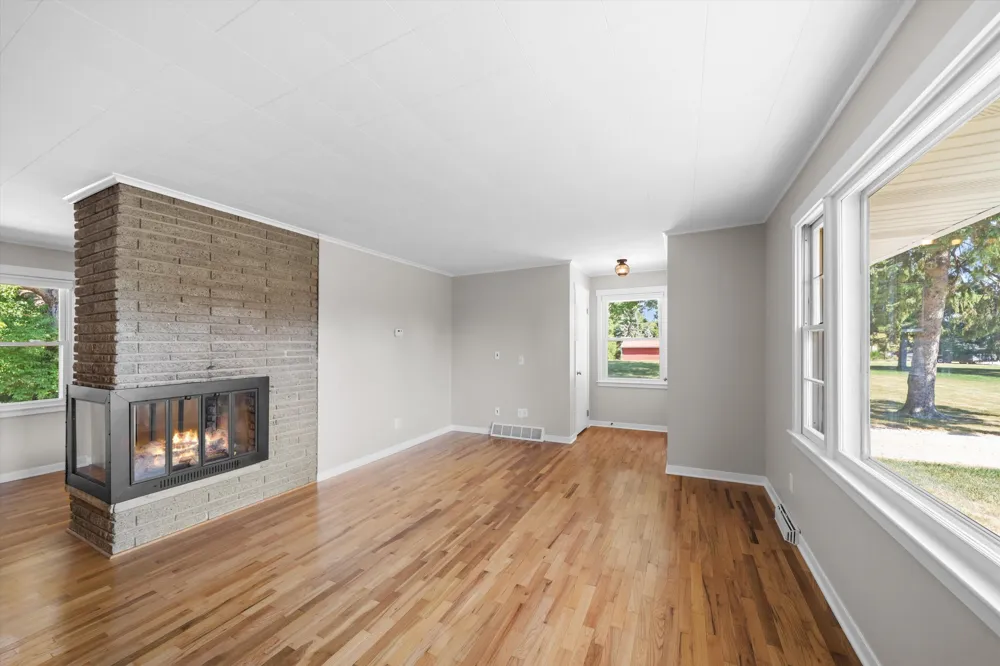 6737 Vreeland Road Ypsilanti, MI 48198