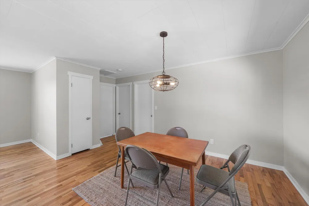 6737 Vreeland Road Ypsilanti, MI 48198