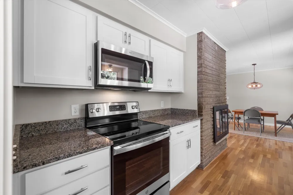 6737 Vreeland Road Ypsilanti, MI 48198