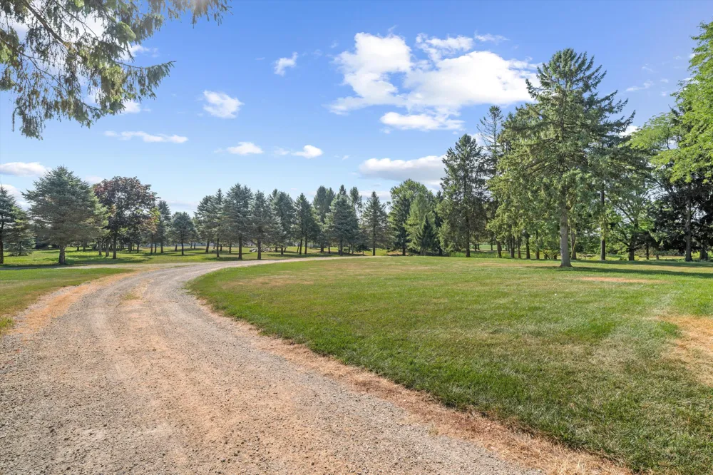 6737 Vreeland Road Ypsilanti, MI 48198