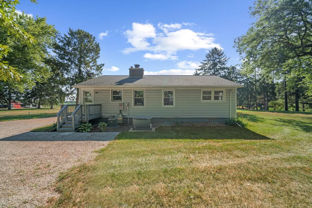 6737 Vreeland Road Ypsilanti, MI 48198