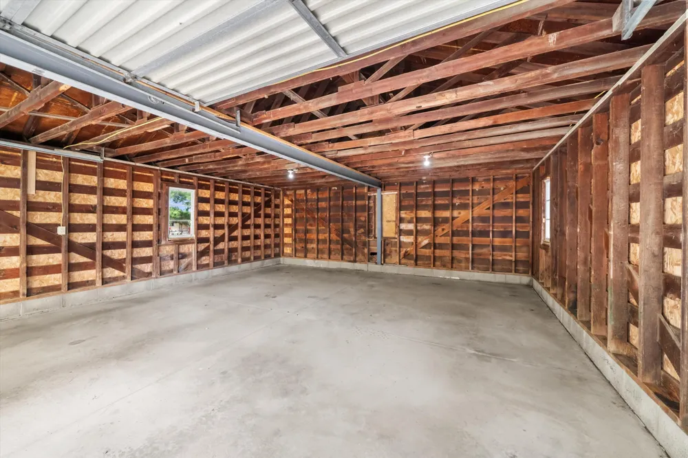 6737 Vreeland Road Ypsilanti, MI 48198
