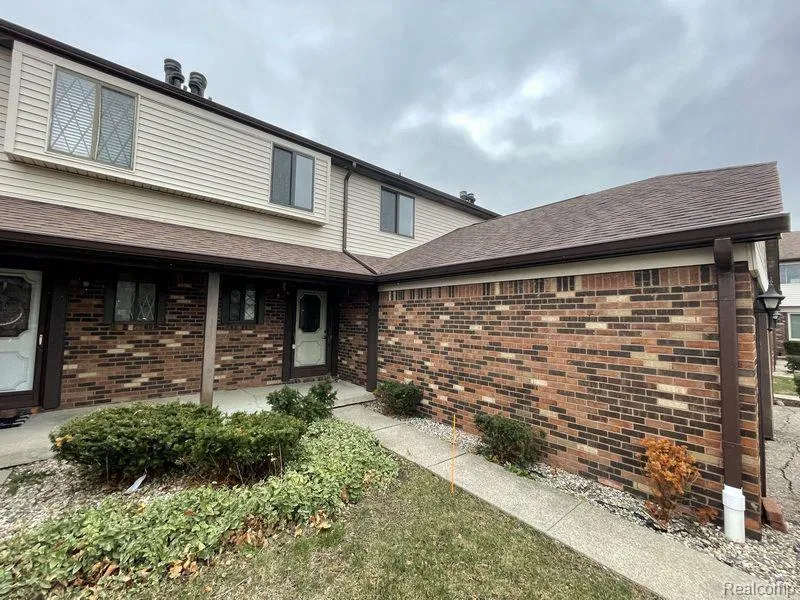 8484 PEPPER RIDGE DRIVE Grand Blanc Charter Township, MI 48439
