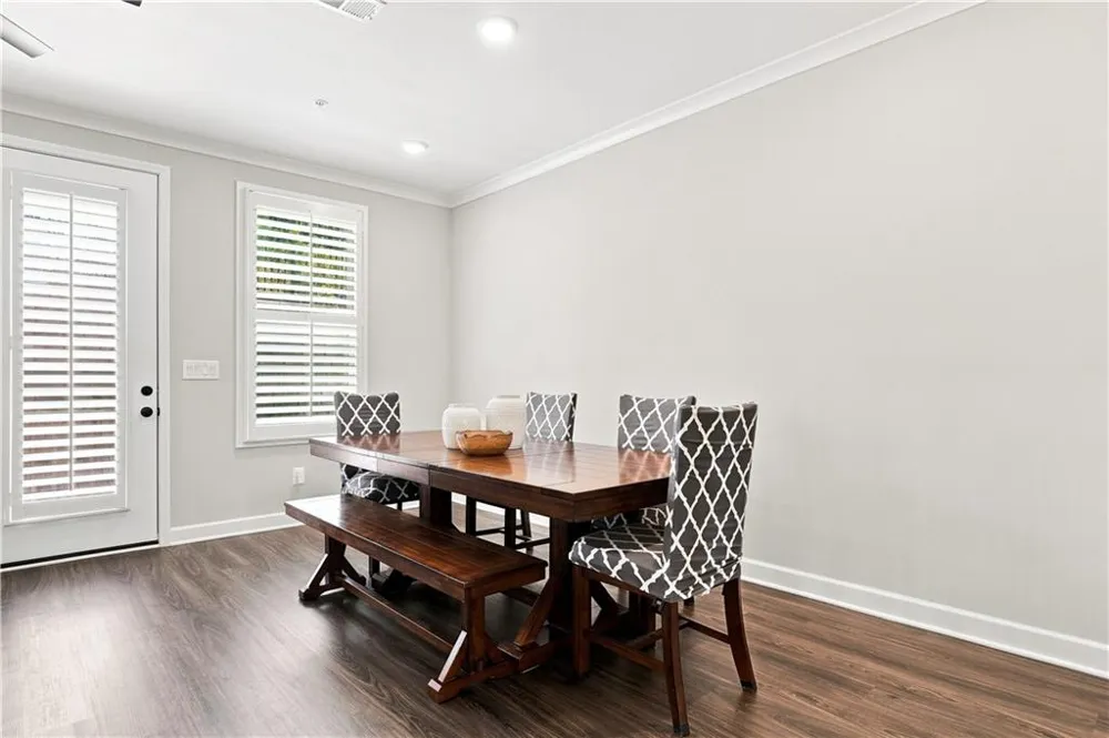 252 Retreat Lane Canton, GA 30114