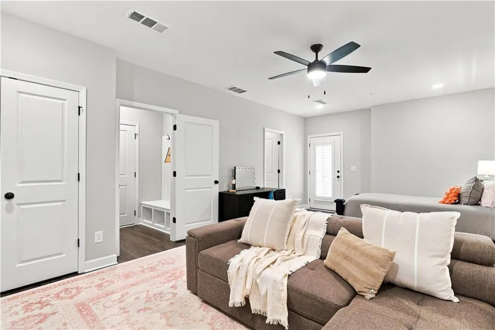 252 Retreat Lane Canton, GA 30114