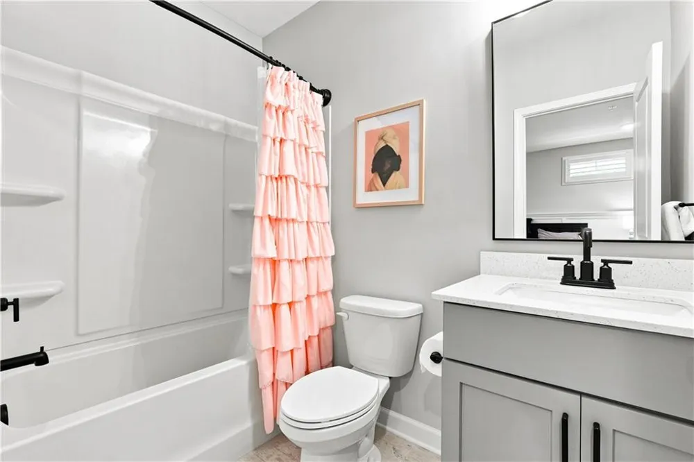 252 Retreat Lane Canton, GA 30114