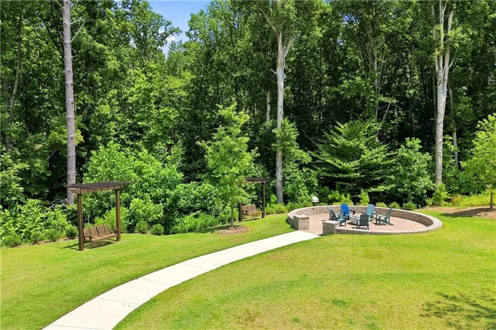 252 Retreat Lane Canton, GA 30114