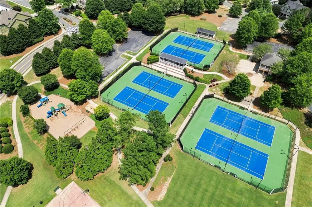 252 Retreat Lane Canton, GA 30114