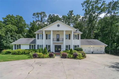 2811 Ike Stone Road