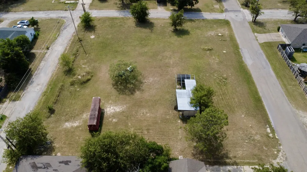 E Leslie Street Hamilton, TX 76531