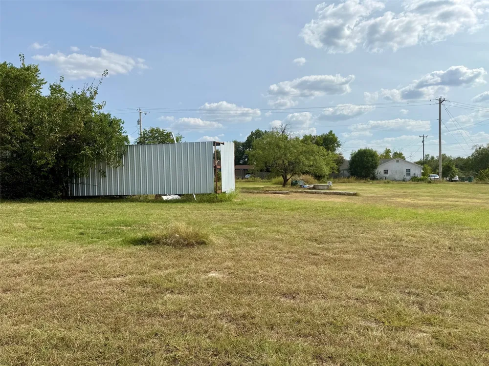 E Leslie Street Hamilton, TX 76531