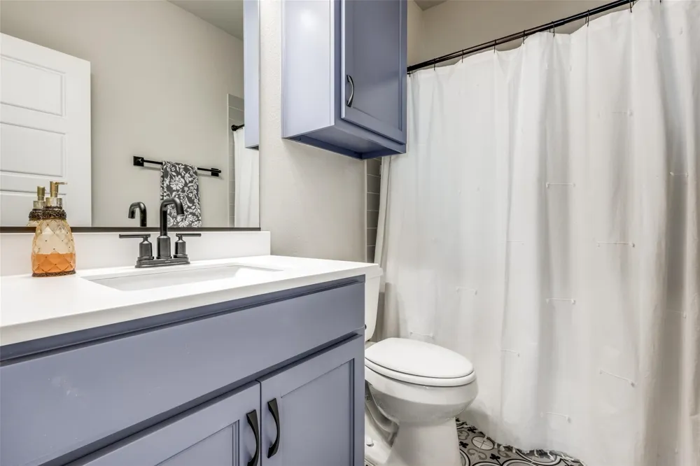 7018 New Castle Lane Sanger, TX 76266