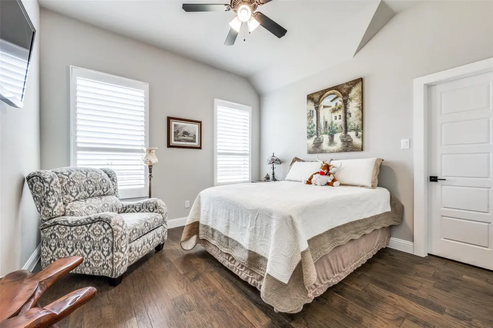 7018 New Castle Lane Sanger, TX 76266