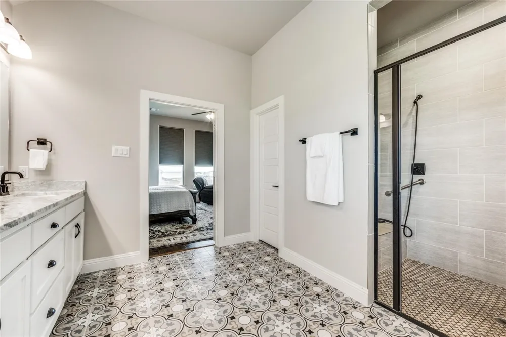 7018 New Castle Lane Sanger, TX 76266