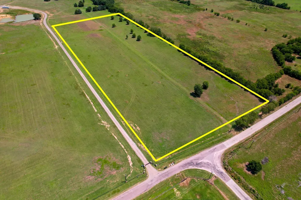 60 Ribbonwood Trail Collinsville, TX 76233
