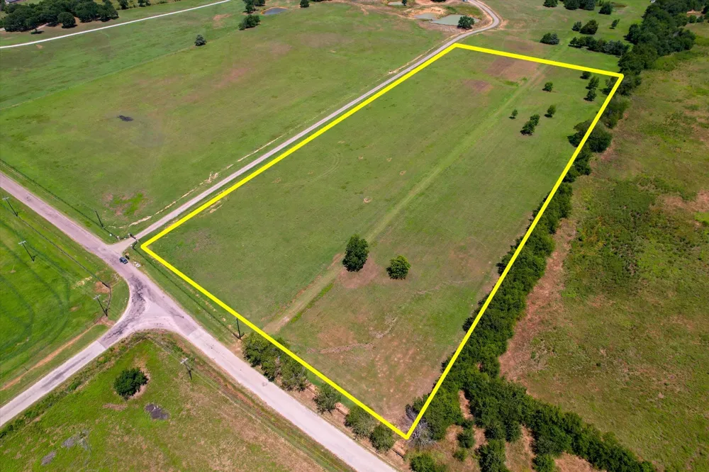 60 Ribbonwood Trail Collinsville, TX 76233