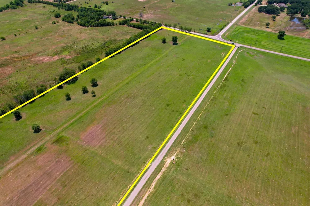 60 Ribbonwood Trail Collinsville, TX 76233