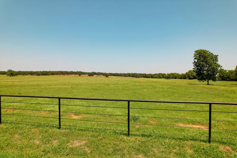 60 Ribbonwood Trail Collinsville, TX 76233