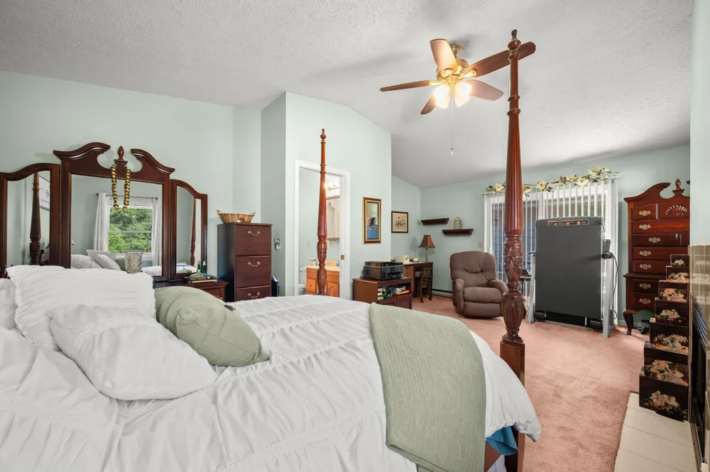 1864 Greenly Avenue Benton Harbor, MI 49022