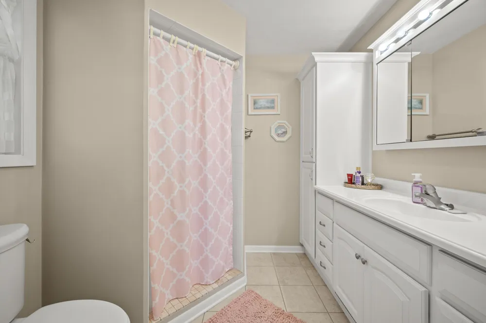 1864 Greenly Avenue Benton Harbor, MI 49022