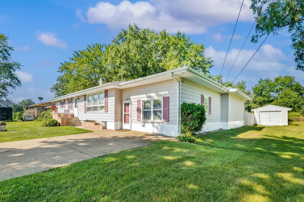 1864 Greenly Avenue Benton Harbor, MI 49022