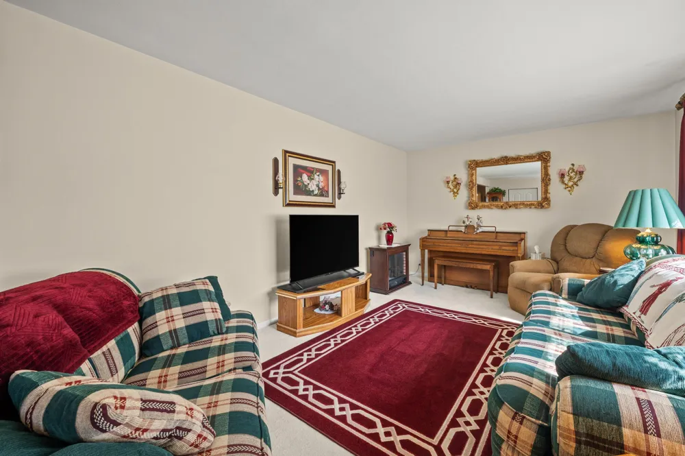 1864 Greenly Avenue Benton Harbor, MI 49022