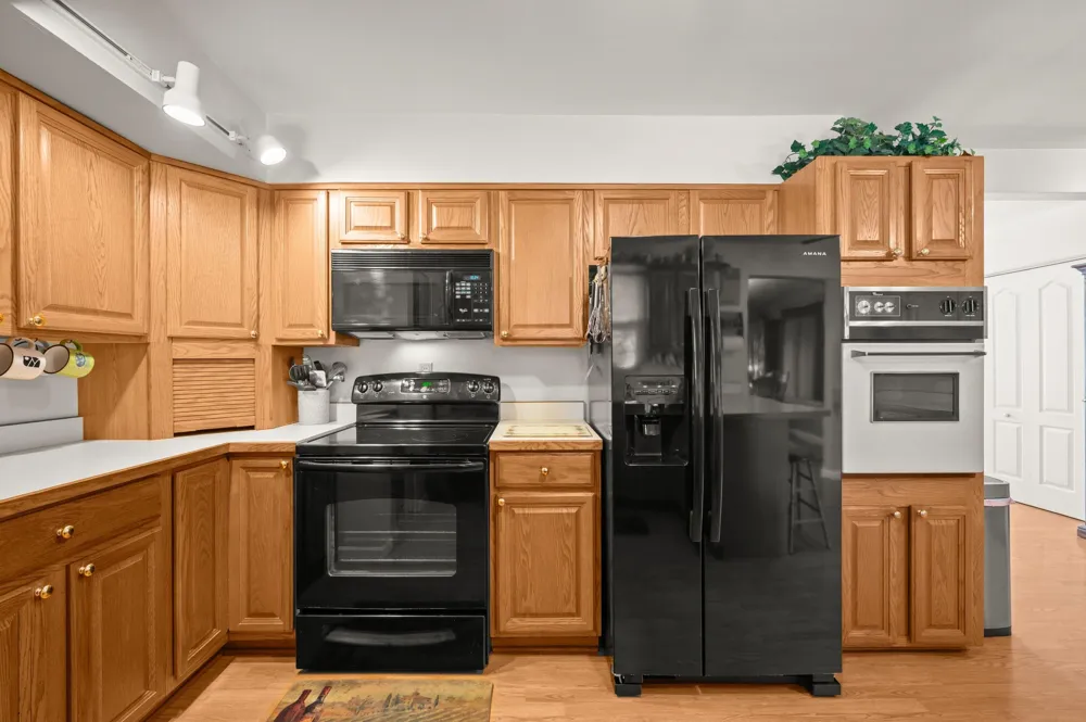 1864 Greenly Avenue Benton Harbor, MI 49022