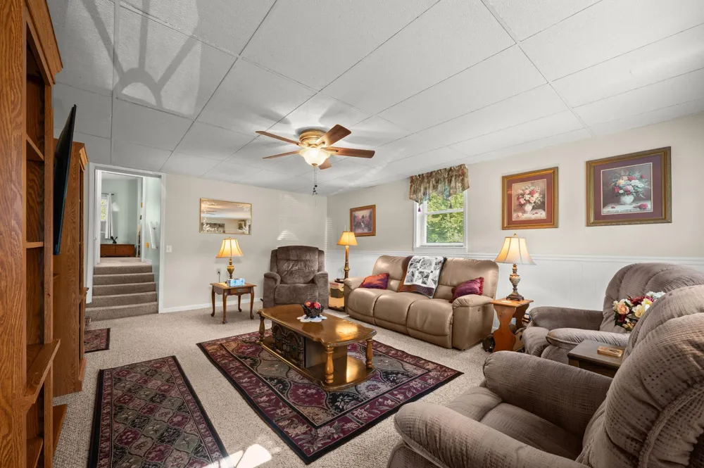 1864 Greenly Avenue Benton Harbor, MI 49022