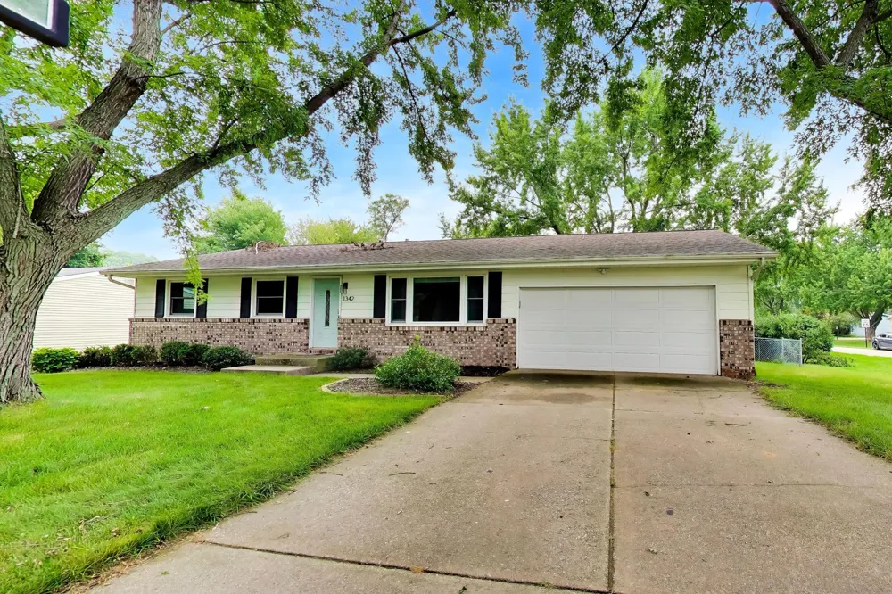 1342 Maiden Lane St. Joseph, MI 49085