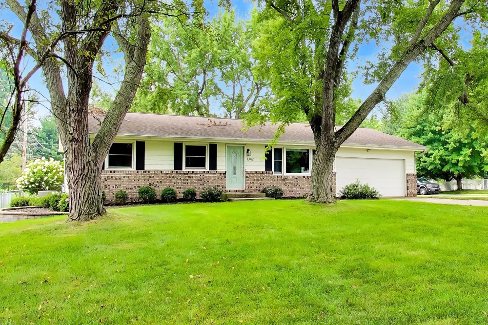 1342 Maiden Lane St. Joseph, MI 49085