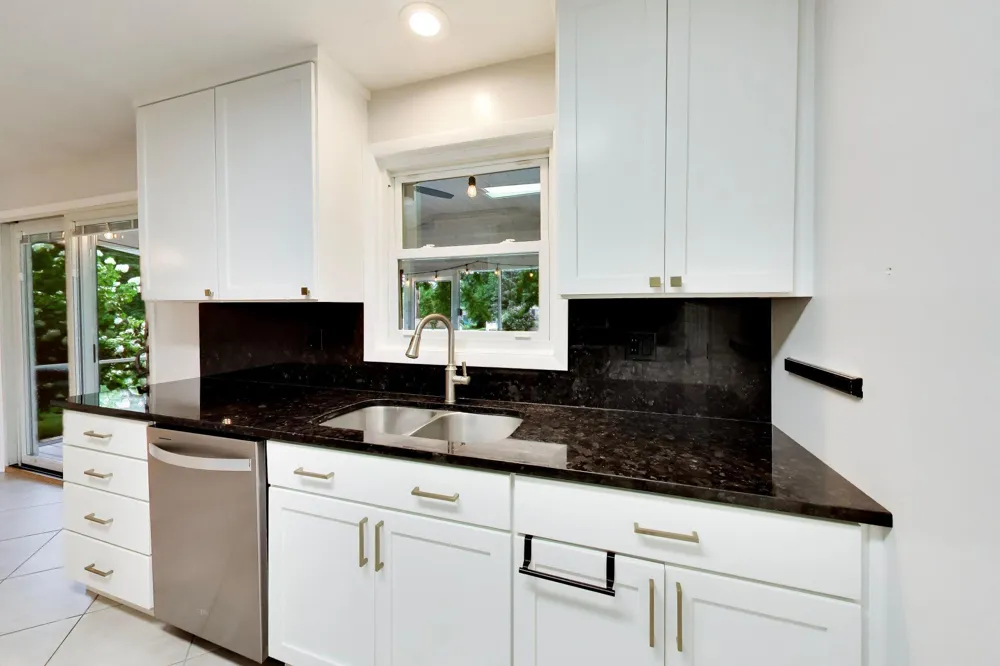 1342 Maiden Lane St. Joseph, MI 49085