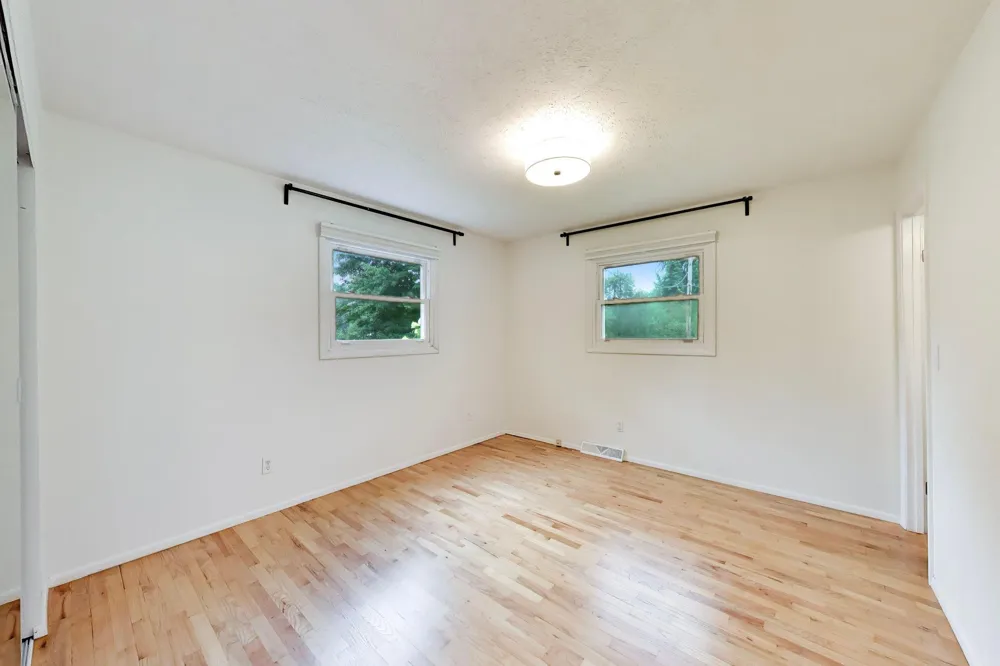 1342 Maiden Lane St. Joseph, MI 49085