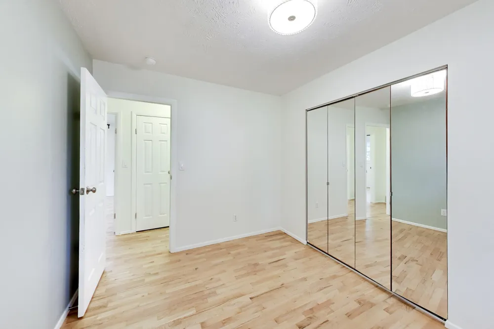 1342 Maiden Lane St. Joseph, MI 49085
