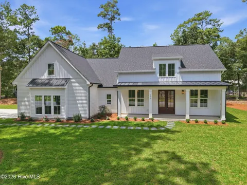 105 S Belvedere Drive