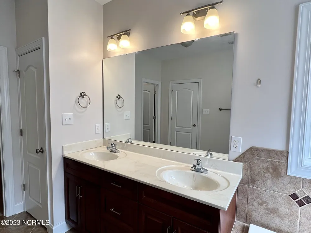 206 Sandy Springs Road Aberdeen, NC 28315
