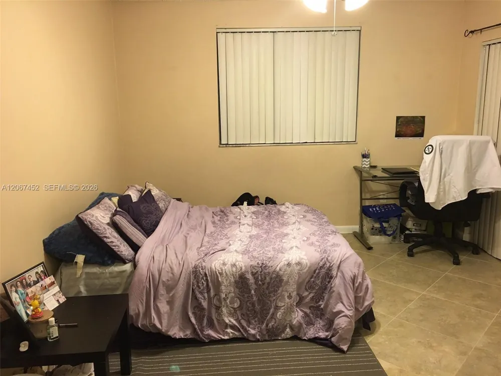 2600 S University Dr #221 Davie, FL 33328