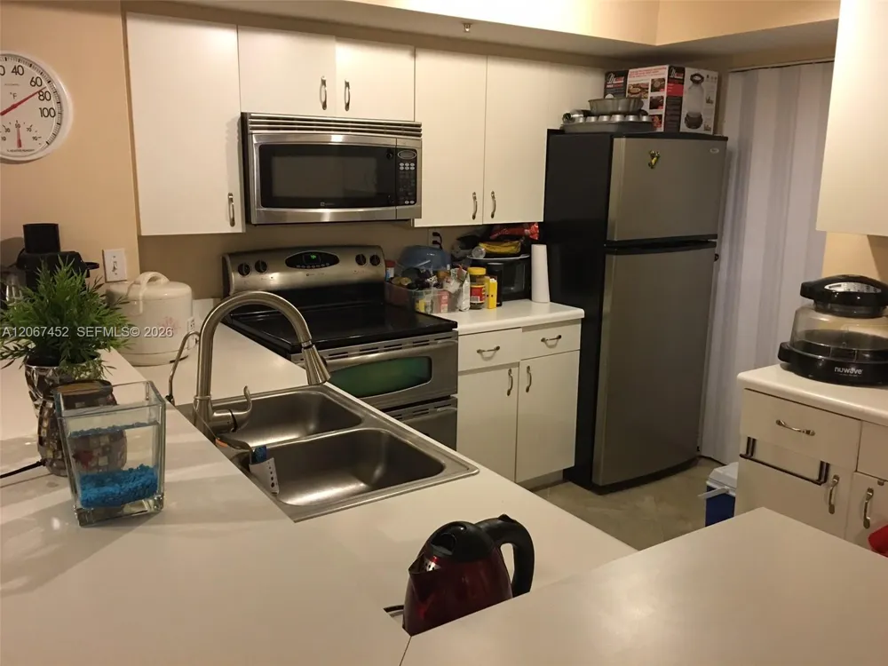2600 S University Dr #221 Davie, FL 33328