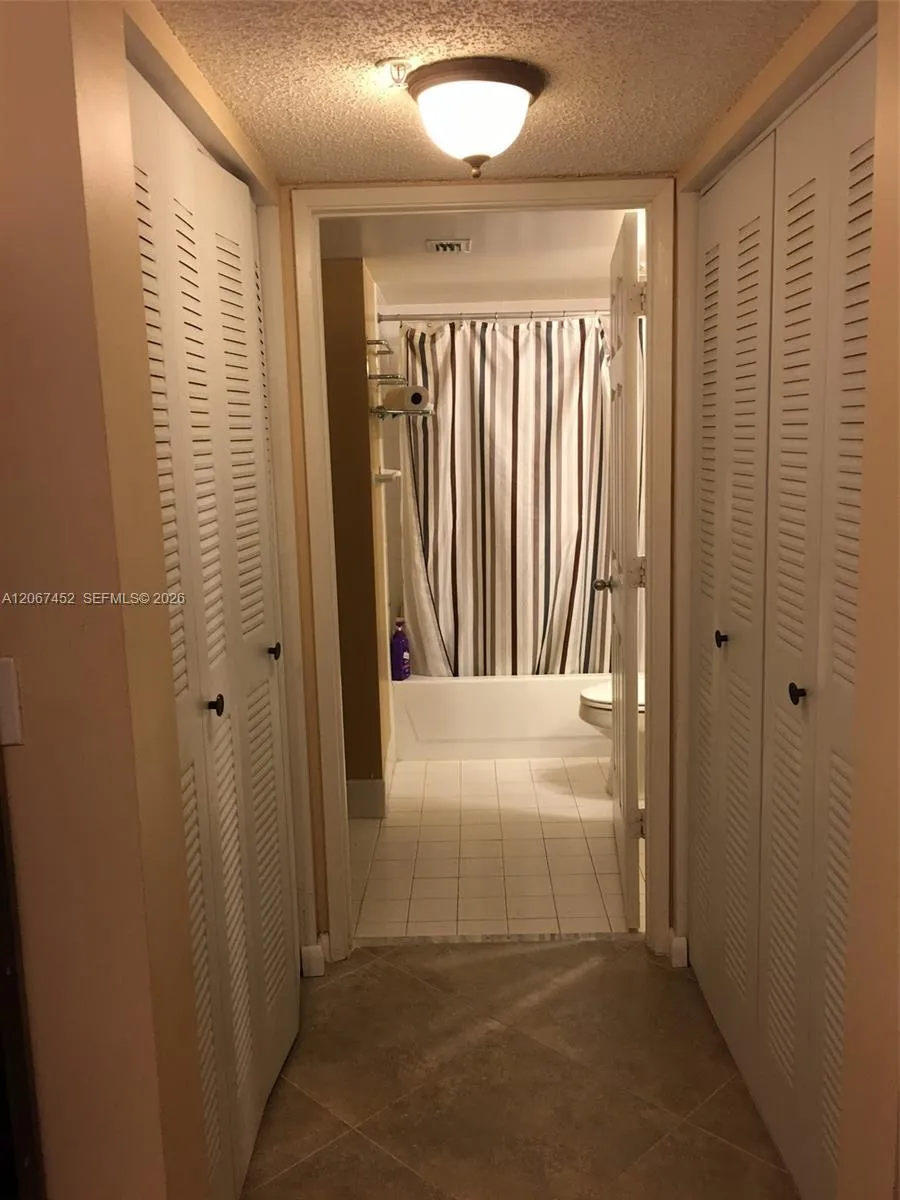 2600 S University Dr #221 Davie, FL 33328