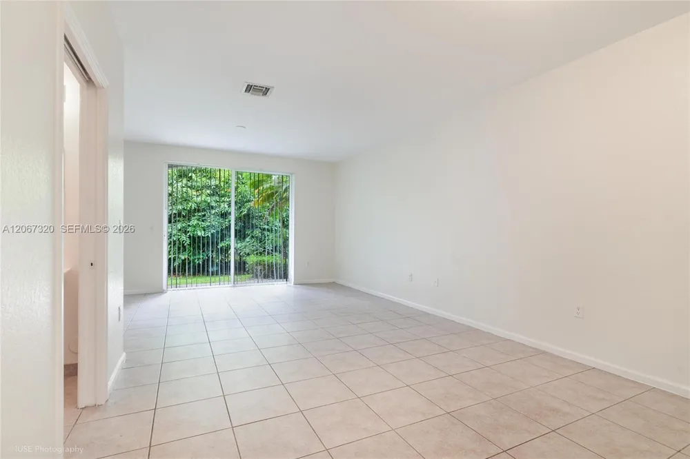 8228 SW 29th St #103 Miramar, FL 33025