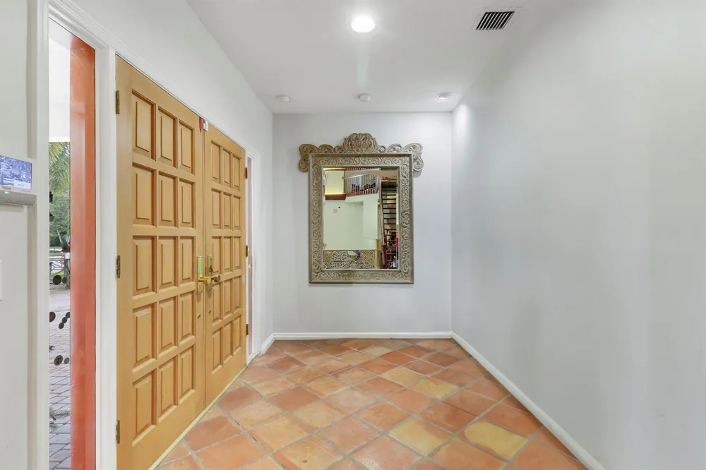 204 CHINOOK LANE Jupiter, FL 33458